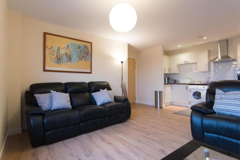 Executive 2 Bed 2 Bath - Free Parking Lejlighed Glasgow Eksteriør billede