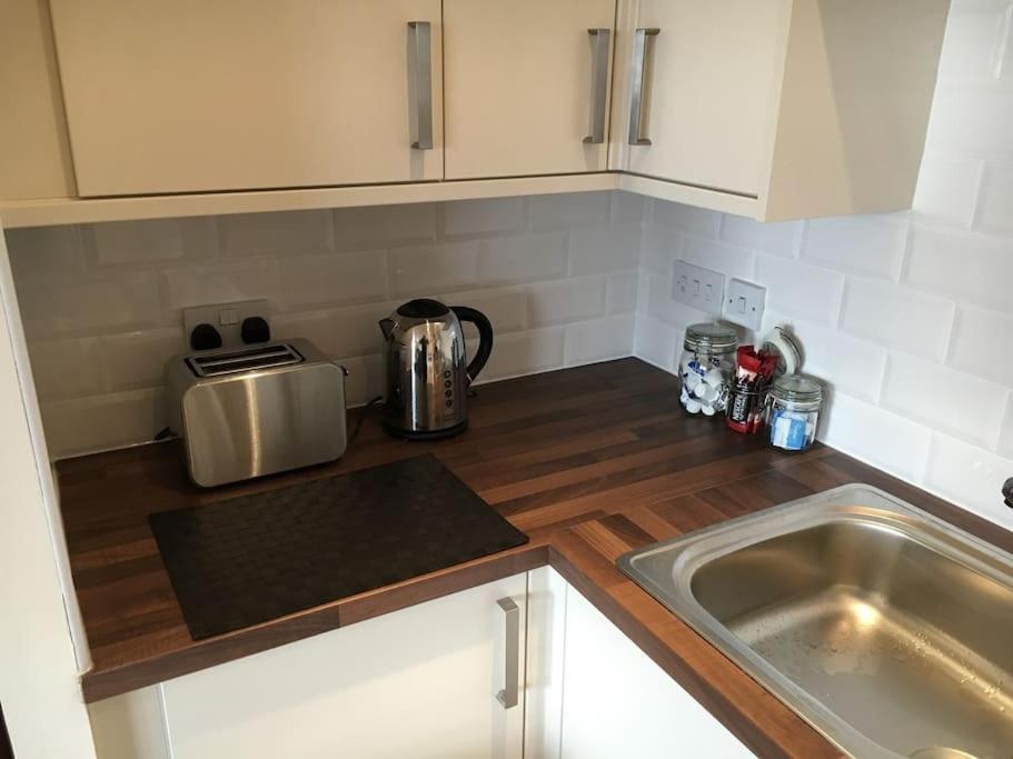 Executive 2 Bed 2 Bath - Free Parking Lejlighed Glasgow Eksteriør billede
