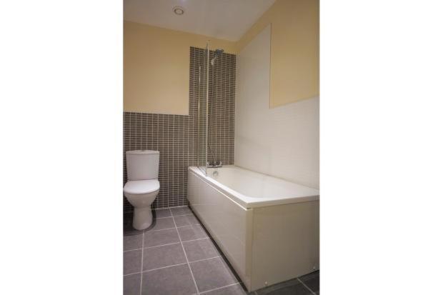 Executive 2 Bed 2 Bath - Free Parking Lejlighed Glasgow Eksteriør billede